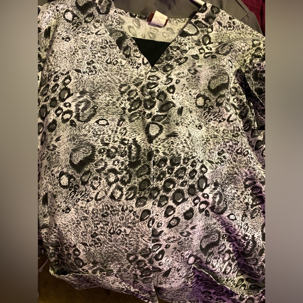Women’s scrub set